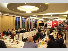 BARO BAŞKANIMIZ AV. BİLGİN YEŞİLBOĞAZ, ANAMUR’DA MESLEKTAŞLARIYLA YEMEKTE BULUŞTU