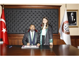 YEŞİLBOĞAZ: “AVUKATLARIN MÜCADELELERİ YASALARLA ENGELLENMEYE ÇALIŞILIYOR”
