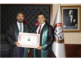 YEŞİLBOĞAZ: “AVUKATLARIN MÜCADELELERİ YASALARLA ENGELLENMEYE ÇALIŞILIYOR”