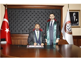 YEŞİLBOĞAZ: “AVUKATLARIN MÜCADELELERİ YASALARLA ENGELLENMEYE ÇALIŞILIYOR”