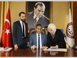 AVUKATLIK OFİSLERİNDEN YARARLANMAK İSTEYEN AVUKATLARIMIZLA SÖZLEŞME İMZALANDI