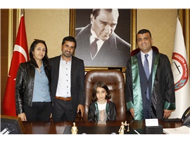 23 NİSAN’DA BARO BAŞKANLIĞI KOLTUĞU ÇOCUKLARA EMANET