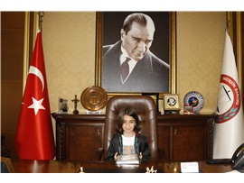 23 NİSAN’DA BARO BAŞKANLIĞI KOLTUĞU ÇOCUKLARA EMANET