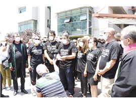 MERSİN BAROSU POLİS MÜDAHALESİNİ KINADI, ZAFERİ KUTLADI