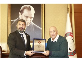 AV. NESİMİ SAĞAY’A MESLEKTE 50. YIL PLAKETİ TAKDİM EDİLDİ