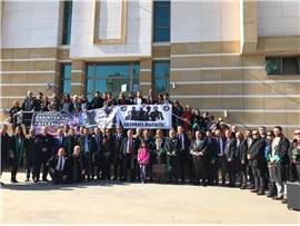 AVUKATLAR ADALET NÖBETİNİ BU KEZ UĞUR MUMCU ANISINA TUTTU
