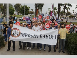 MERSİN BAROSU EMEK, ÖZGÜRLÜK, ADALET, İNSANCA YAŞAM İÇİN 1 MAYIS’TA ALANDA