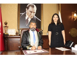 YEŞİLBOĞAZ: “HUKUKÇU OLMAK ÇAĞDAŞ OLMAK DEMEKTİR”