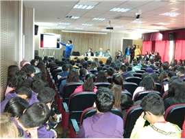 ÇOCUK HAKLARI MERKEZİMİZ ÖĞRENCİLERE SUÇ TÜRLERİNİ VE BİLİŞİM SUÇLARINI ANLATTI