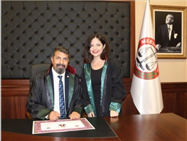STAJINI TAMAMLAYAN 28 AVUKAT CÜBBE GİYİP RUHSAT ALDI