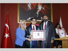YEŞİLBOĞAZ:  “HUKUKÇULAR HUKUKA SİYASİ GÖZLÜKLE BAKMAMALI”