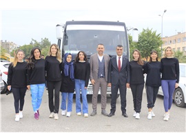 29 EKİM CUMHURİYET KUPASI AVUKAT SPOR OYUNLARI’NA KATILACAK OLAN MESLEKTAŞLARIMIZI KAHRAMANMARAŞ’A UĞURLADIK