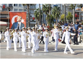 BARO BAŞKANIMIZ AV. BİLGİN YEŞİLBOĞAZ, CUMHURİYET COŞKUSUNU MERSİN HALKIYLA BİRLİKTE KUTLADI