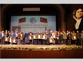 BARO BAŞKANIMIZ AV. ALİ ER, DEVLET ÖVÜNÇ MADALYASI TÖRENİ’NE KATILDI