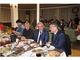 AVUKATLARIMIZ ANAMUR’DA, AVUKATLAR GÜNÜ YEMEĞİNDE BİR ARAYA GELDİ