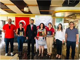 ANAMUR’DA MESLEKTE 25. VE 30. YILINI DOLDURAN AVUKATLARIMIZA PLAKET VERİLDİ