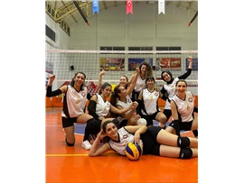 MERSİN BAROSU KADIN VOLEYBOL TAKIMIMIZ GÜMÜŞ GRUBUNDA YARI FİNALE KALDI