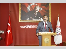 BASKETBOL TAKIMIMIZA TÜRKİYE İKİNCİLİK KUPASI TÖRENLE VERİLDİ
