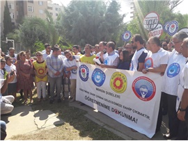 KADIN HAKLARI MERKEZİMİZ, ÖĞRETMENE YAPILAN SALDIRIYI PROTESTO ETTİ