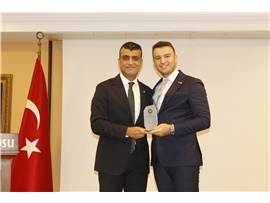 MERKEZ, KOMİSYON VE KULÜP BAŞKANLARIMIZA TEŞEKKÜR PLAKETİ TAKDİM EDİLDİ