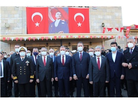 MERSİN’İMİZİN KURTULUŞ GÜNÜNÜ TÖRENLE KUTLADIK