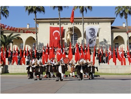 MERSİN'İMİZİN KURTULUŞUNU COŞKUYLA KUTLADIK