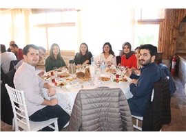 BAŞKANIMIZ VE YÖNETİM KURULUMUZ, STAJYER AVUKATLARIMIZLA BİR ARAYA GELDİ