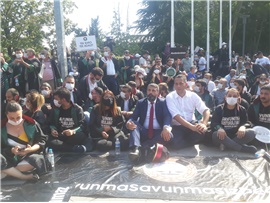 BARO BAŞKANLARINA VE BİNLERCE AVUKATA BİBER GAZLI MÜDAHALE