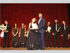 MERSİN BAROSU ÇOK SESLİ KOROSU SAHNE ALDI