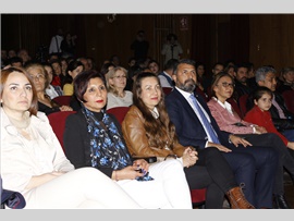 MERSİN BAROSU ÇOK SESLİ KOROSU SAHNE ALDI