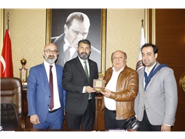 AV. MEHMET SELÇUK ARIKAN’A 'A MESLEKTE 40. YIL PLAKETİ VERİLDİ