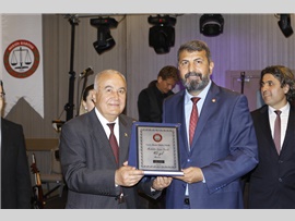 MERSİN BAROSU AVUKATLARI BALODA BULUŞTU
