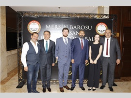 MERSİN BAROSU AVUKATLARI BALODA BULUŞTU