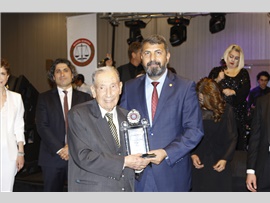 MERSİN BAROSU AVUKATLARI BALODA BULUŞTU