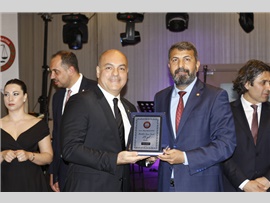 MERSİN BAROSU AVUKATLARI BALODA BULUŞTU
