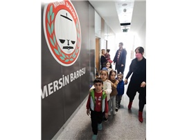ANAOKULU ÖĞRENCİLERİNDEN ERDEMLİ İLÇE TEMSİLCİLİĞİMİZE ZİYARET