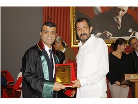 AVUKATLIK MESLEĞİNİN DUAYENLERİNE PLAKET TAKDİM EDİLDİ