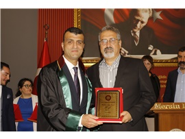 AVUKATLIK MESLEĞİNİN DUAYENLERİNE PLAKET TAKDİM EDİLDİ