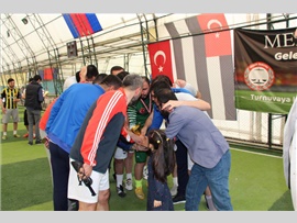 GELENEKSEL HALI SAHA FUTBOL TURNUVASI’NIN GALİBİ AMOHA TAKIMI OLDU