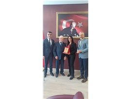 ERDEMLİ’DE DUAYEN AVUKATLARIMIZA MESLEKTE ONUR PLAKETİ TAKDİM EDİLDİ