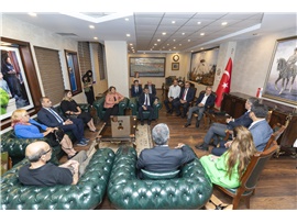 TBB YÖNETİMİ VE BAROMUZDAN, MERSİN BÜYÜKŞEHİR BELEDİYE BAŞKANI  SAYIN VAHAP SEÇER’E ZİYARET