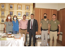 HAYVAN HAKLARI KOMİSYONUMUZ, HAYVAN BESLEME NOKTASI OLUŞTURMAK İÇİN KERMES DÜZENLEDİ
