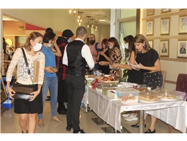HAYVAN HAKLARI KOMİSYONUMUZ, HAYVAN BESLEME NOKTASI OLUŞTURMAK İÇİN KERMES DÜZENLEDİ