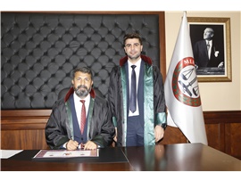 YEŞİLBOĞAZ: “HUKUKUN ÜSTÜNLÜĞÜ MÜCADELESİNDEN HİÇBİR ZAMAN VAZGEÇMEYİN”