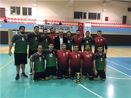 BAROMUZUN ERKEK VOLEYBOL TAKIMI 3.’LÜK KUPASINI ALDI