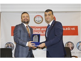 “DÜNDEN BUGÜNE AVUKATLIK MESLEĞİ VE GÜNCEL SORUNLAR” PANELİ DÜZENLENDİ