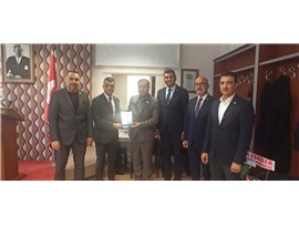 SİLİFKE’DE DUAYEN AVUKATLARIMIZA MESLEKTE ONUR PLAKETİ TAKDİM EDİLDİ