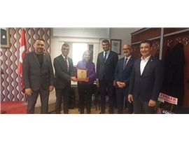 SİLİFKE’DE DUAYEN AVUKATLARIMIZA MESLEKTE ONUR PLAKETİ TAKDİM EDİLDİ