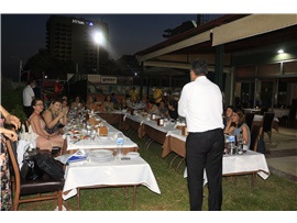 KADIN HAKLARI MÜCADELESİNİN YILMAZ SAVUNUCULARINA TEŞEKKÜR PLAKETİ VERİLDİ