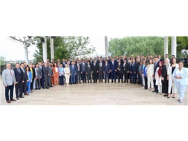 BARO BAŞKANLARI VE TBB YÖNETİMİ, AVUKATLIK MESLEĞİNİN SORUNLARININ ÇÖZÜMÜ İÇİN ADALET BAKANI YILMAZ TUNÇ İLE BİR ARAYA GELDİ